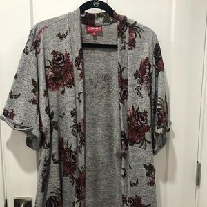 Downing Studio grey flower short sleeve sweater.
